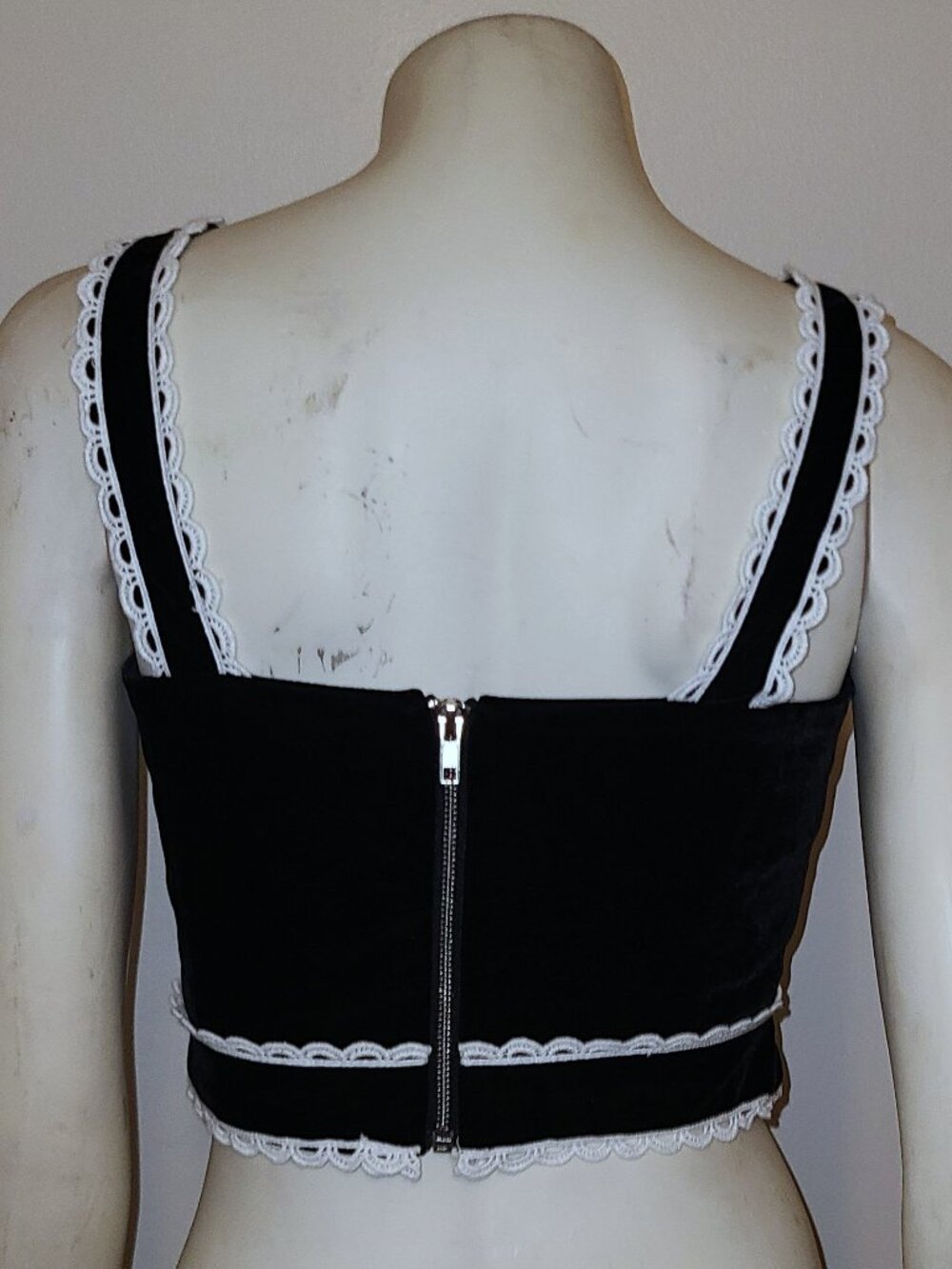 ENDLESS ROSE Velvet Crop Top, Size Small - Picture 3 of 5